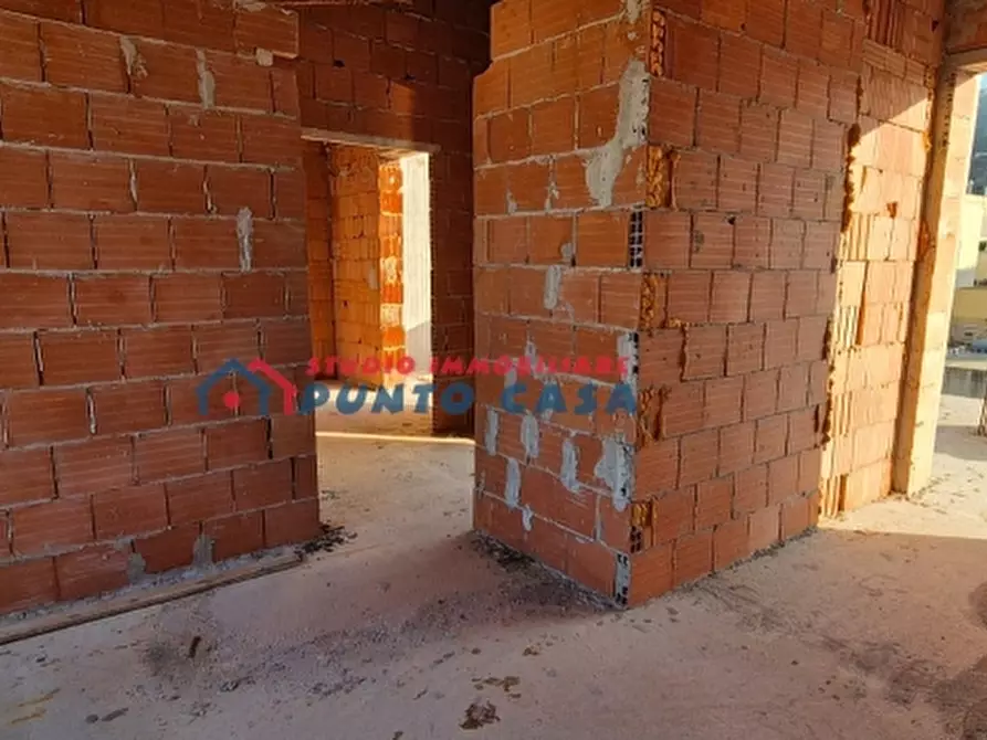 Immagine 10 di Palazzo in vendita  a Erice