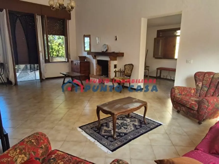 Immagine 2 di Casa indipendente in vendita  a Valderice