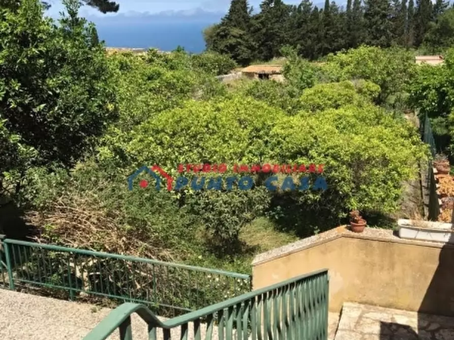 Immagine 7 di Casa indipendente in vendita  a Valderice