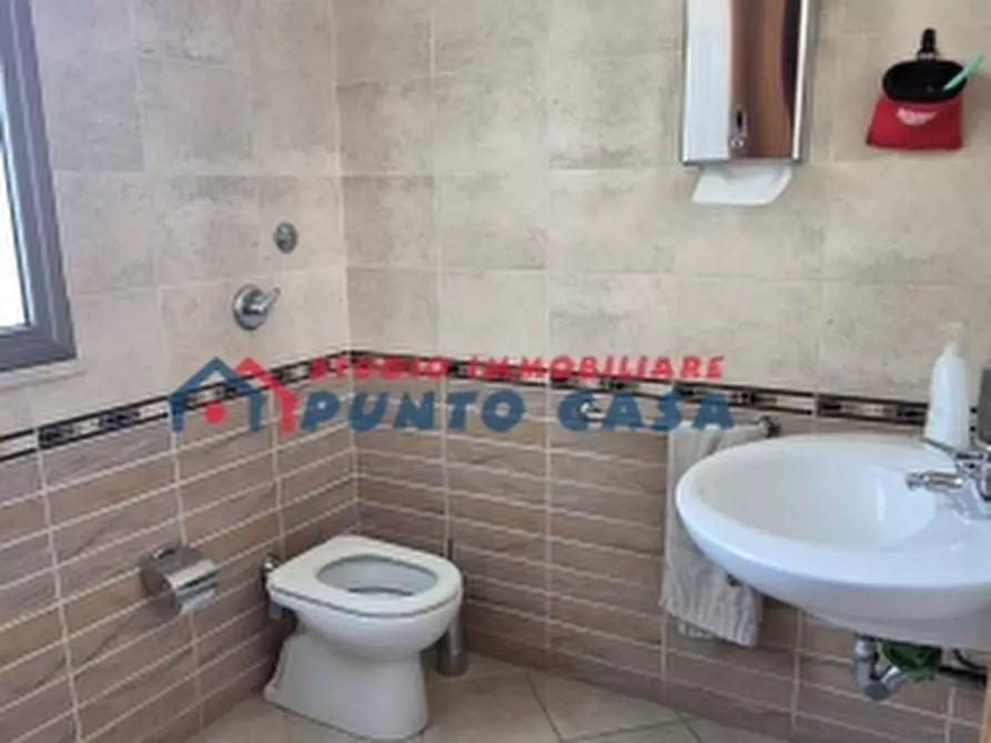 Immagine 4 di Negozio in vendita  a Trapani