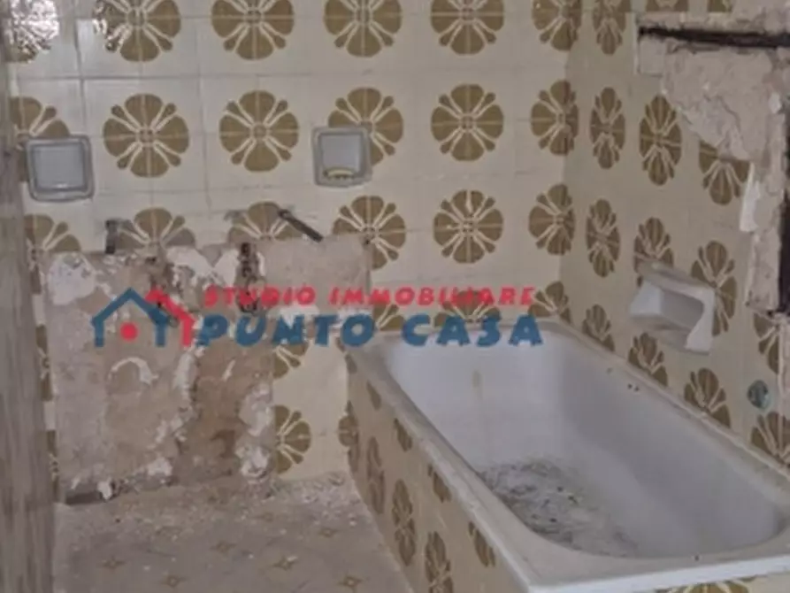 Immagine 12 di Palazzo in vendita  a Trapani