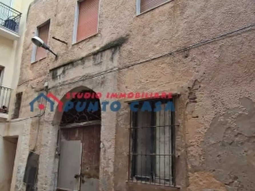 Immagine 19 di Palazzo in vendita  a Trapani