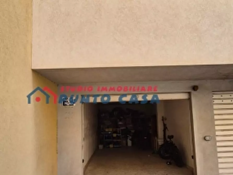 Immagine 3 di Garage in vendita  a Erice