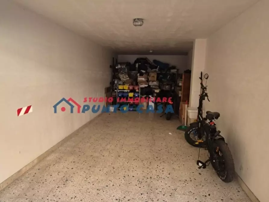 Immagine 4 di Garage in vendita  a Erice