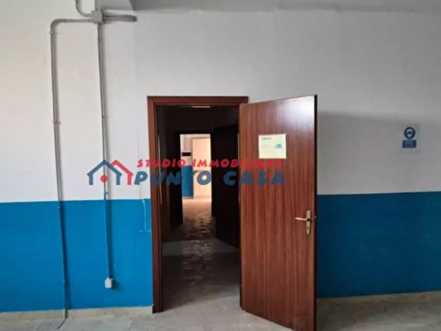 Immagine 14 di Garage in vendita  a Erice