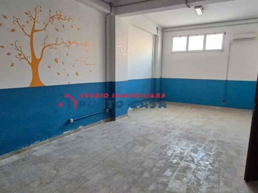 Immagine 15 di Garage in vendita  a Erice