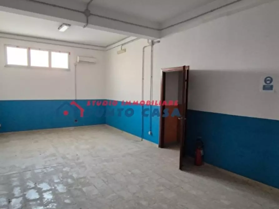 Immagine 3 di Garage in vendita  a Erice