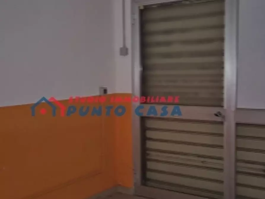 Immagine 8 di Garage in vendita  a Erice