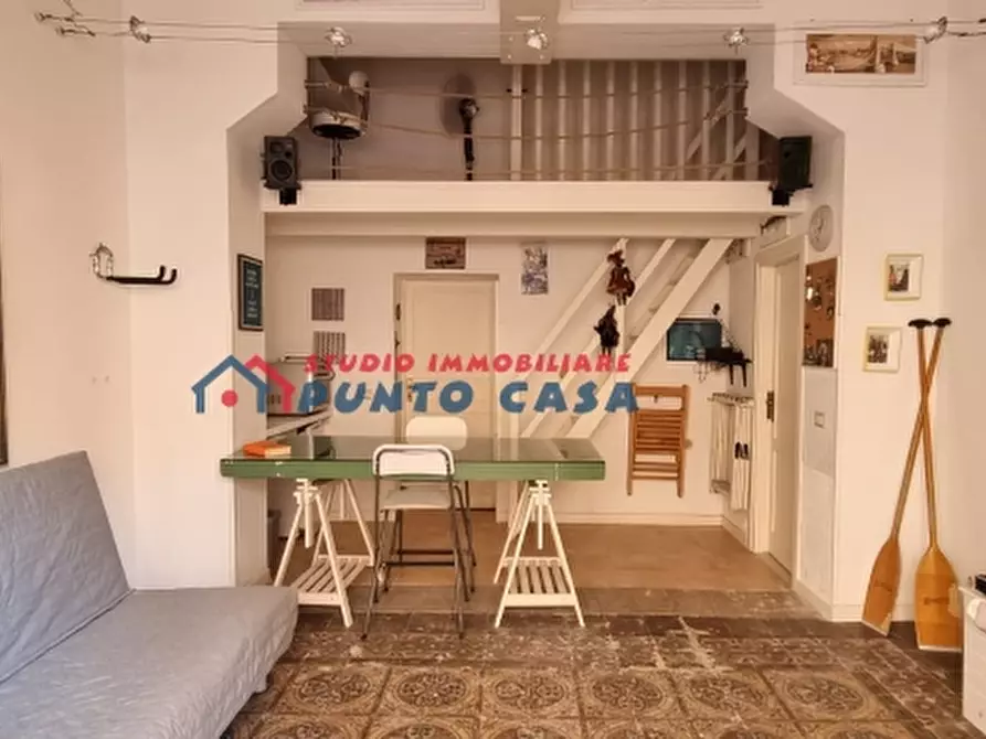 Immagine 1 di Magazzino in vendita  a Trapani