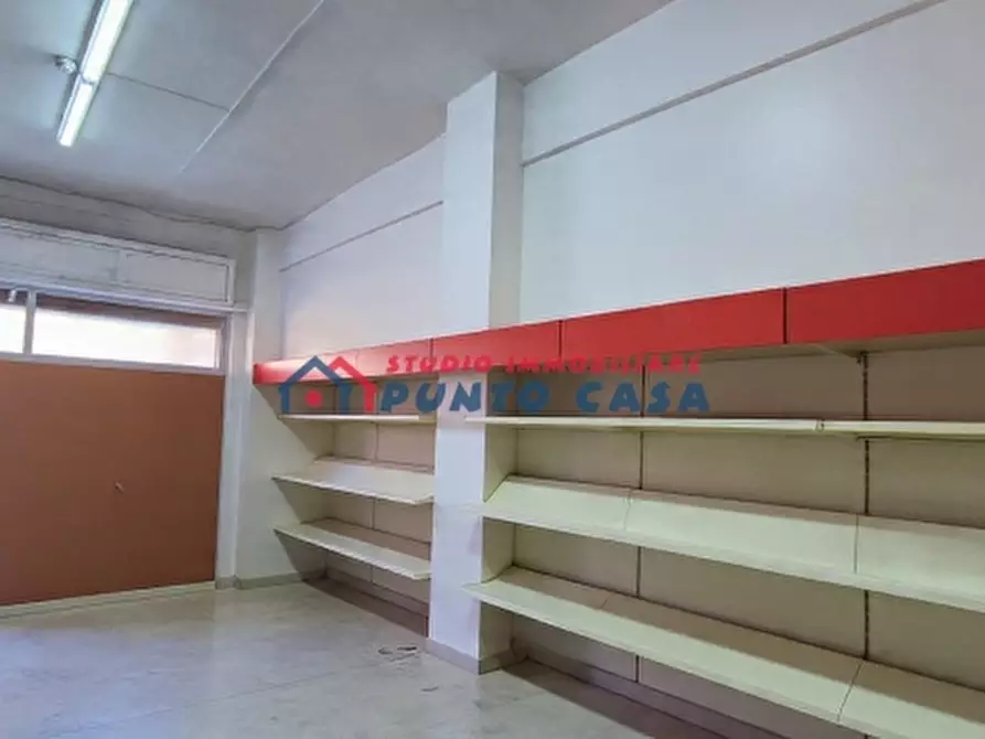 Immagine 11 di Negozio in vendita  a Trapani