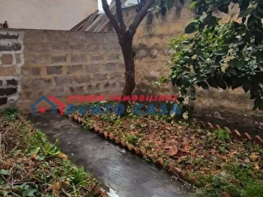 Immagine 18 di Box auto in vendita  a Trapani