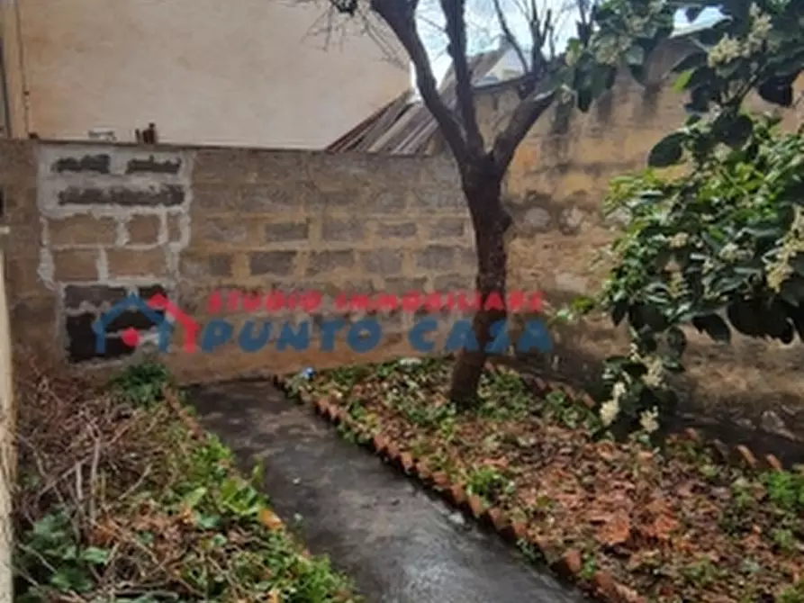 Immagine 10 di Box auto in vendita  a Trapani