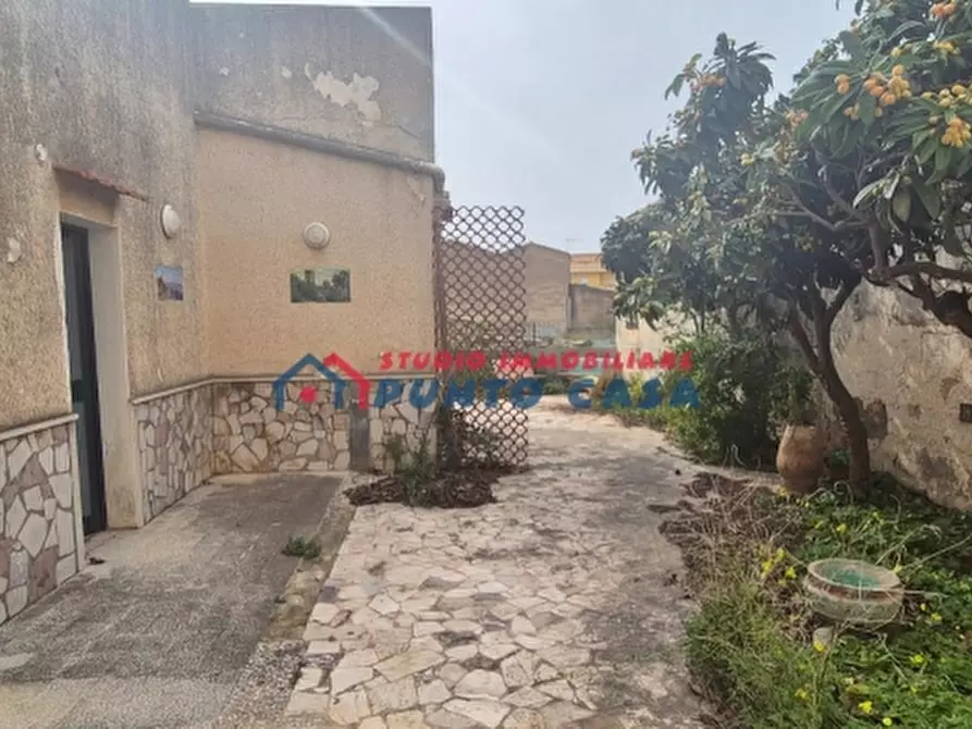 Immagine 12 di Casa indipendente in vendita  a Trapani