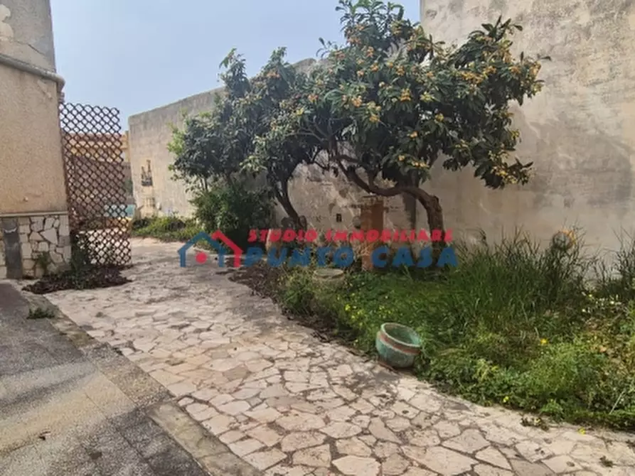 Immagine 19 di Casa indipendente in vendita  a Trapani