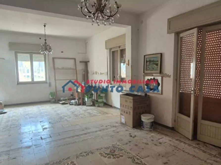 Immagine 2 di Casa indipendente in vendita  a Trapani