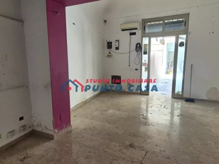 Immagine 15 di Negozio in affitto  a Trapani