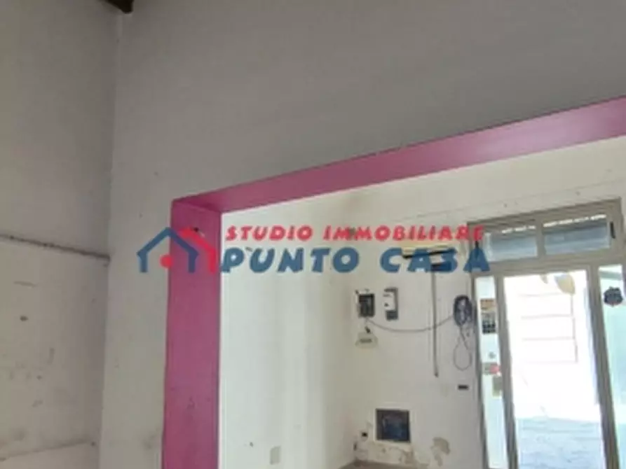 Immagine 8 di Negozio in affitto  a Trapani