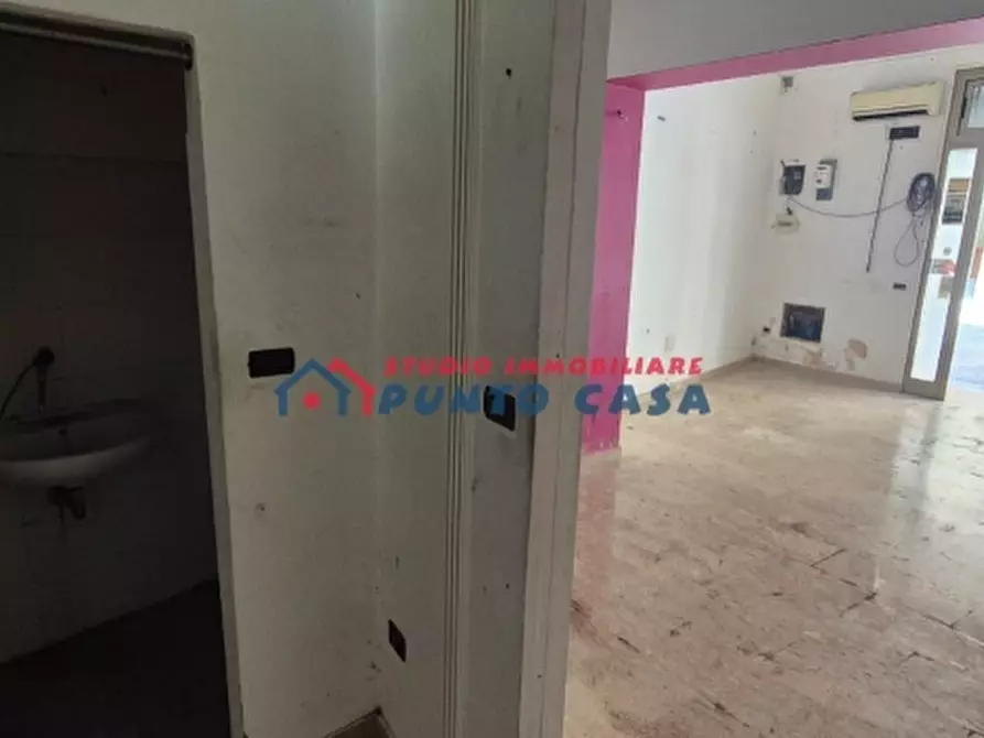 Immagine 9 di Negozio in affitto  a Trapani