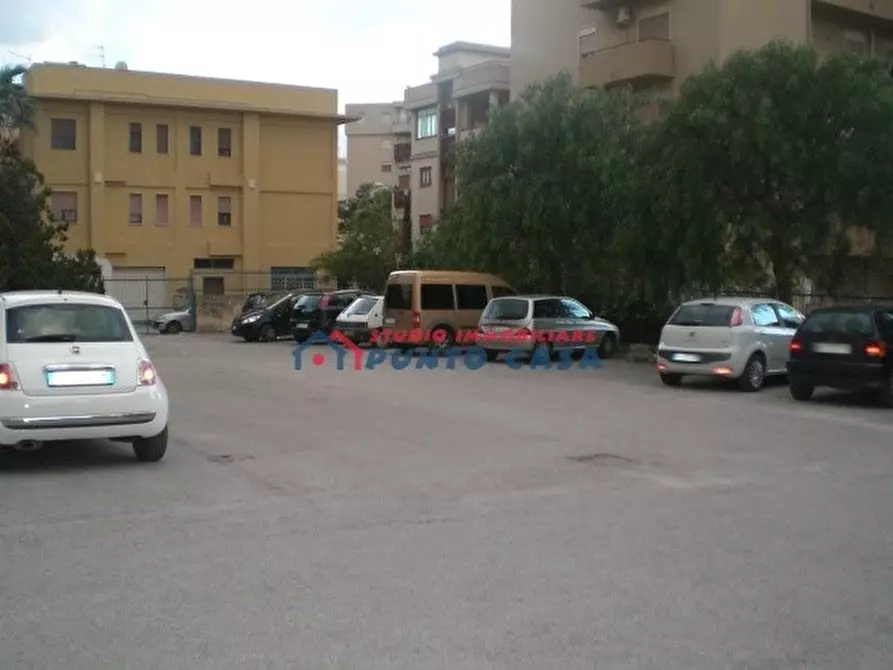 Immagine 3 di Posto auto in vendita  a Erice
