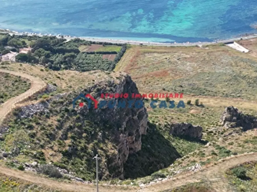 Immagine 23 di Terreno residenziale in vendita  a Erice