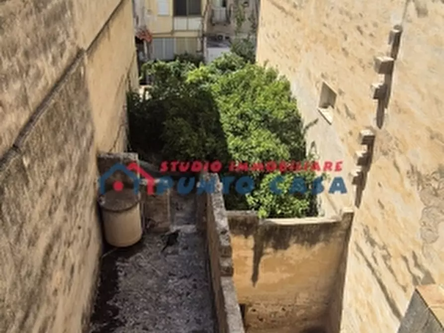 Immagine 13 di Casa indipendente in vendita  a Trapani