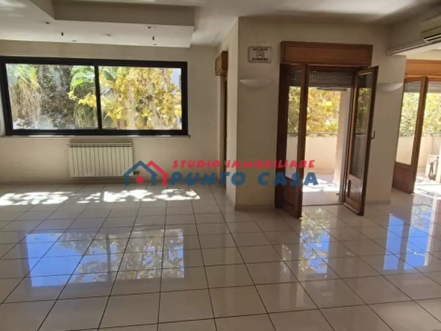 Immagine 2 di Laboratorio in affitto  a Trapani