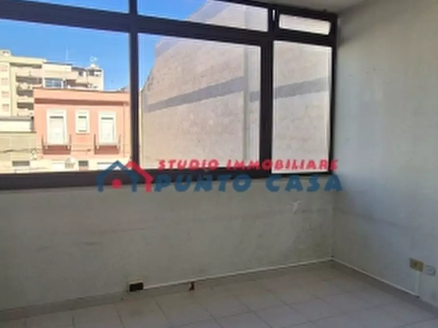 Immagine 13 di Laboratorio in affitto  a Trapani