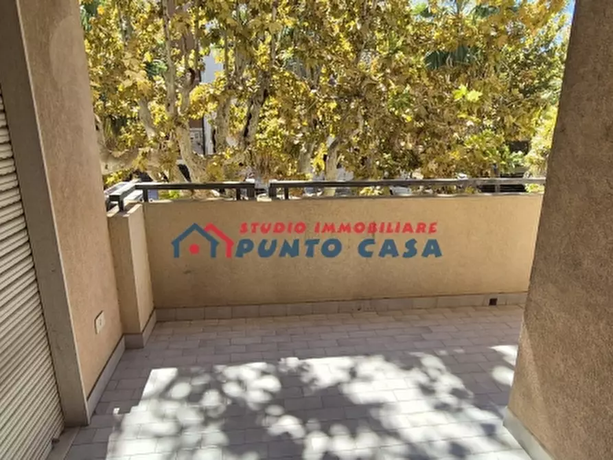 Immagine 18 di Ufficio in affitto  a Trapani