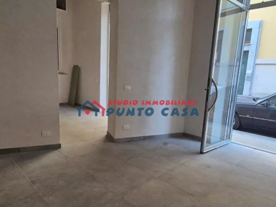 Immagine 17 di Negozio in vendita  a Trapani