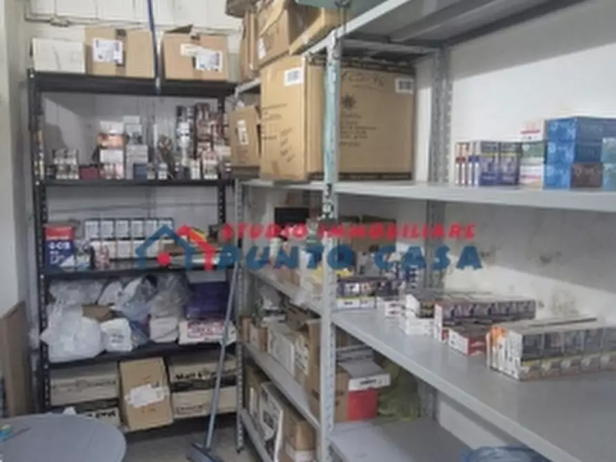 Immagine 11 di Negozio in vendita  a Trapani
