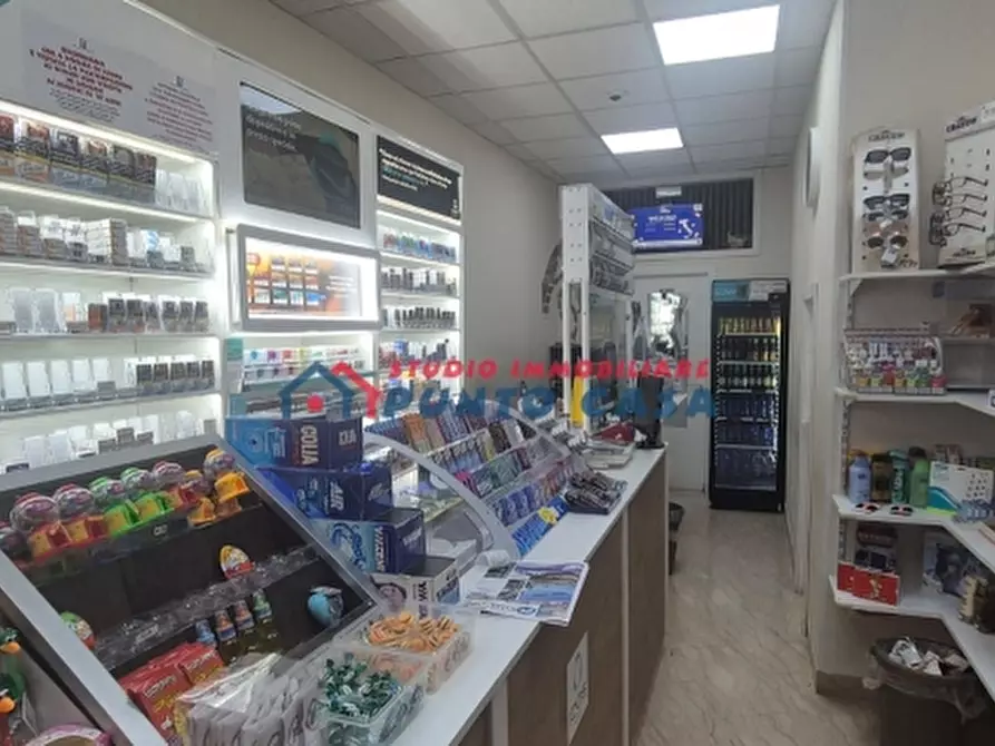 Immagine 13 di Negozio in vendita  a Trapani