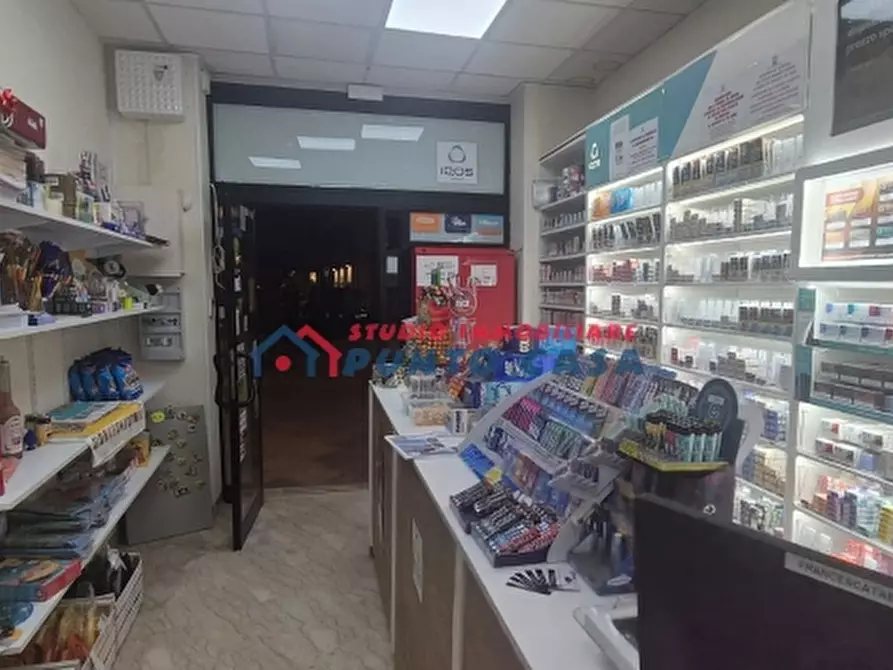 Immagine 14 di Negozio in vendita  a Trapani