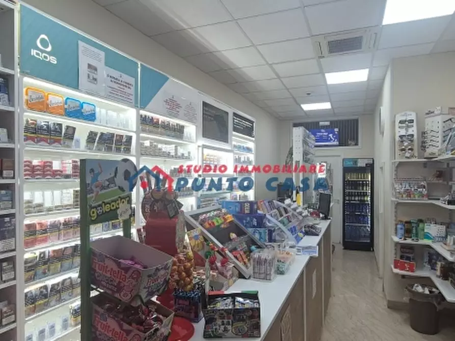 Immagine 18 di Negozio in vendita  a Trapani