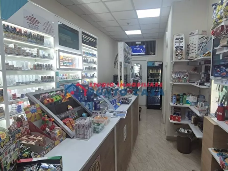 Immagine 20 di Negozio in vendita  a Trapani