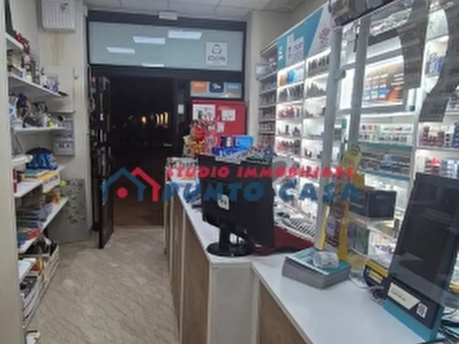 Immagine 10 di Negozio in vendita  a Trapani