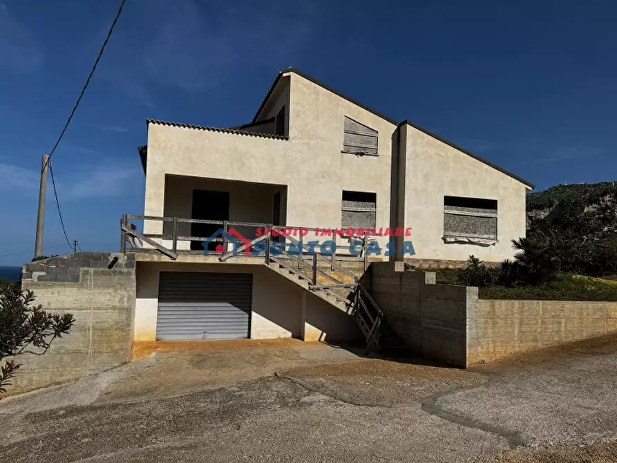 Immagine 3 di Villa in vendita  a Custonaci