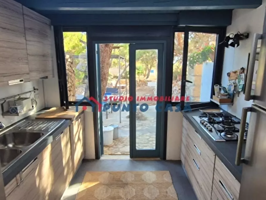 Immagine 11 di Casa indipendente in vendita  a Favignana