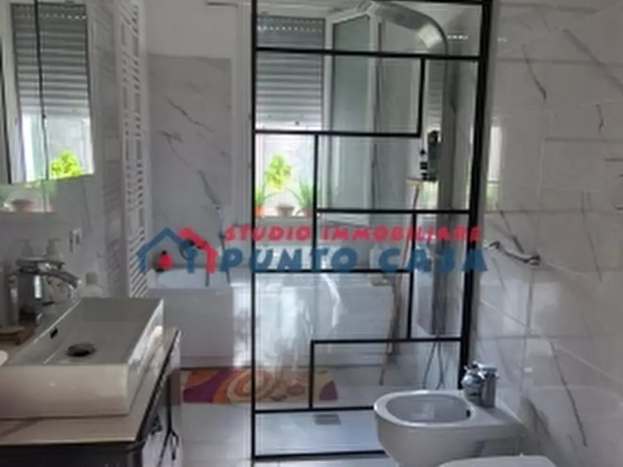 Immagine 15 di Villa in vendita  a Valderice