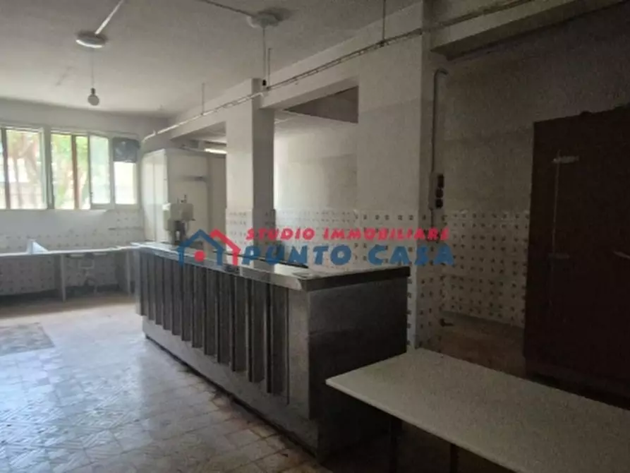 Immagine 19 di Negozio in vendita  a Trapani