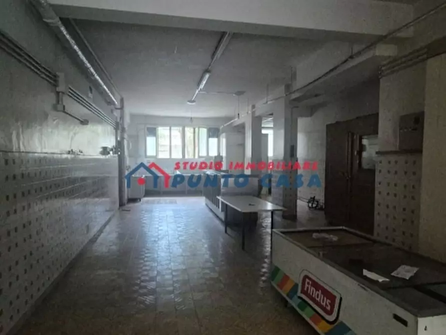 Immagine 20 di Negozio in vendita  a Trapani