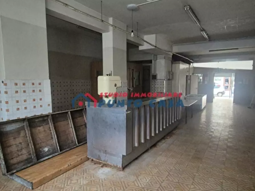 Immagine 7 di Negozio in vendita  a Trapani