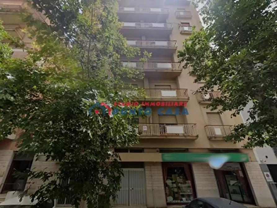 Immagine 20 di Negozio in vendita  a Trapani