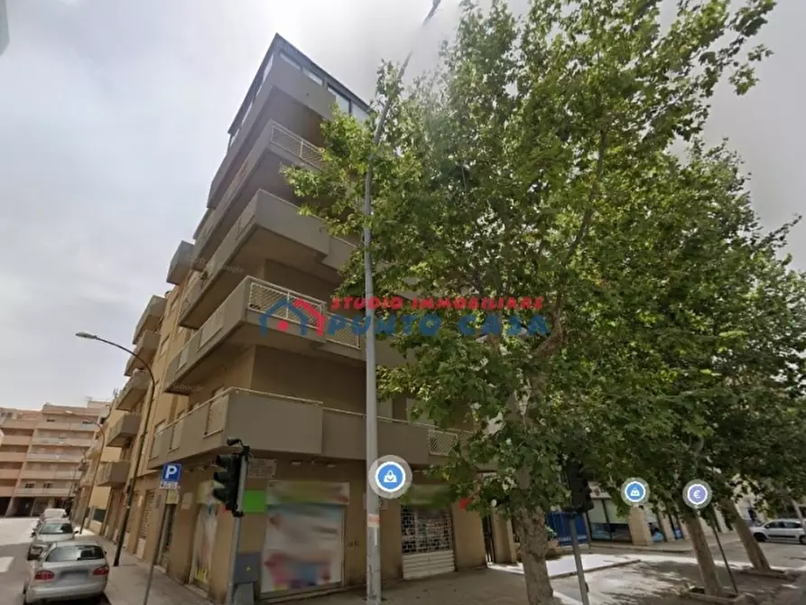 Immagine 18 di Negozio in affitto  a Trapani