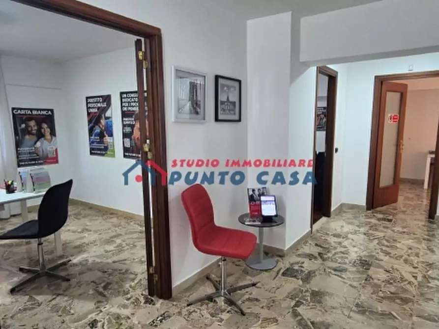 Immagine 13 di Ufficio in affitto  a Trapani