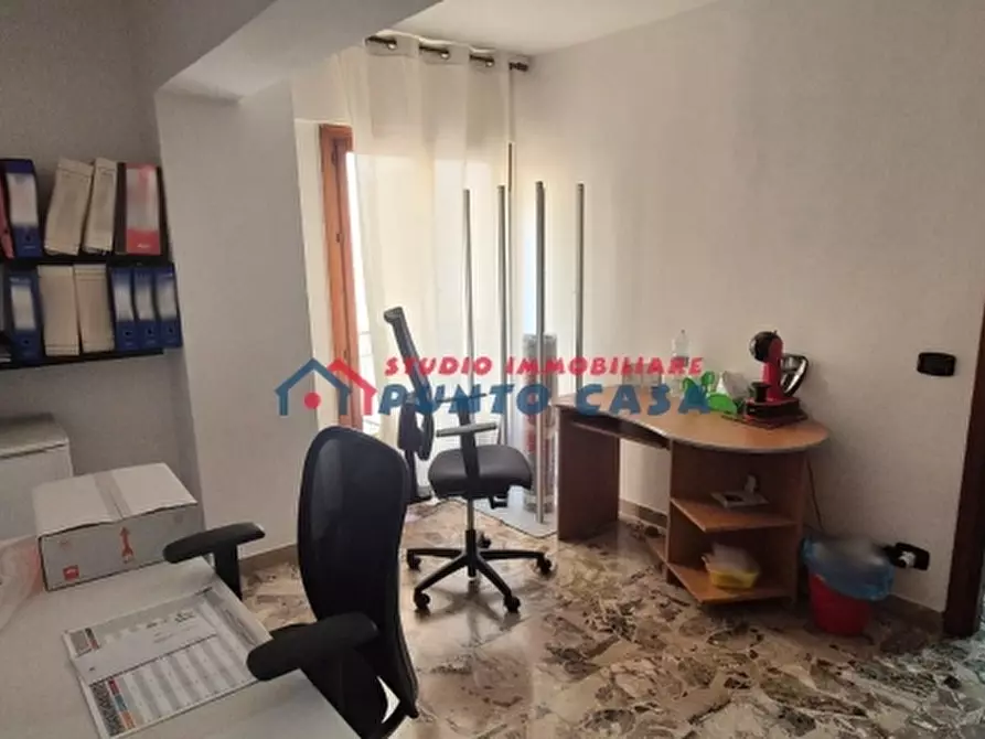 Immagine 17 di Ufficio in affitto  a Trapani