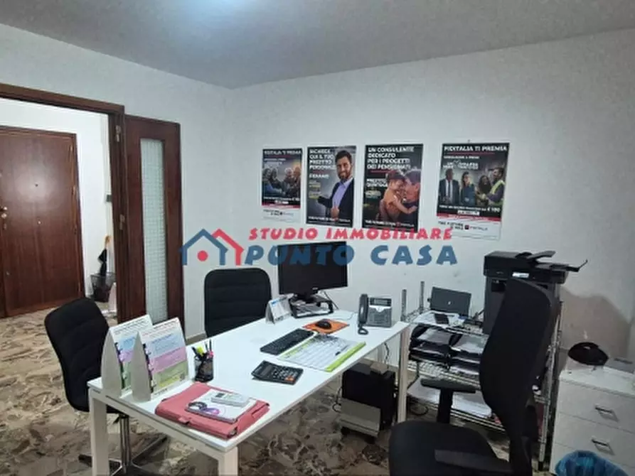 Immagine 18 di Ufficio in affitto  a Trapani