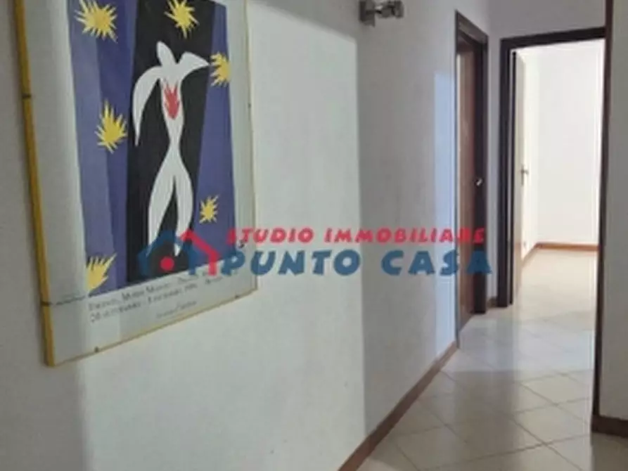 Immagine 16 di Ufficio in affitto  a Trapani