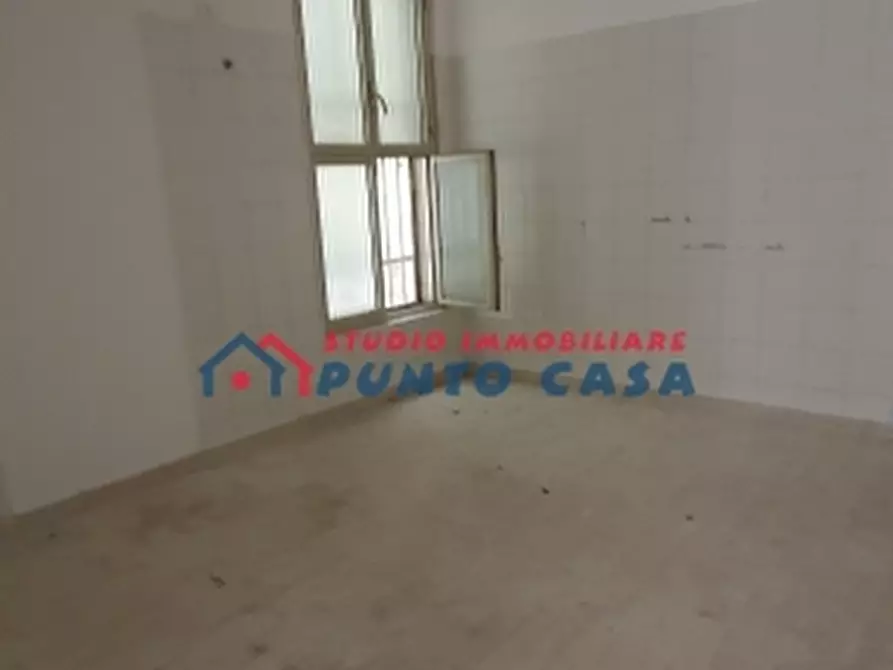 Immagine 7 di Negozio in affitto  a Trapani