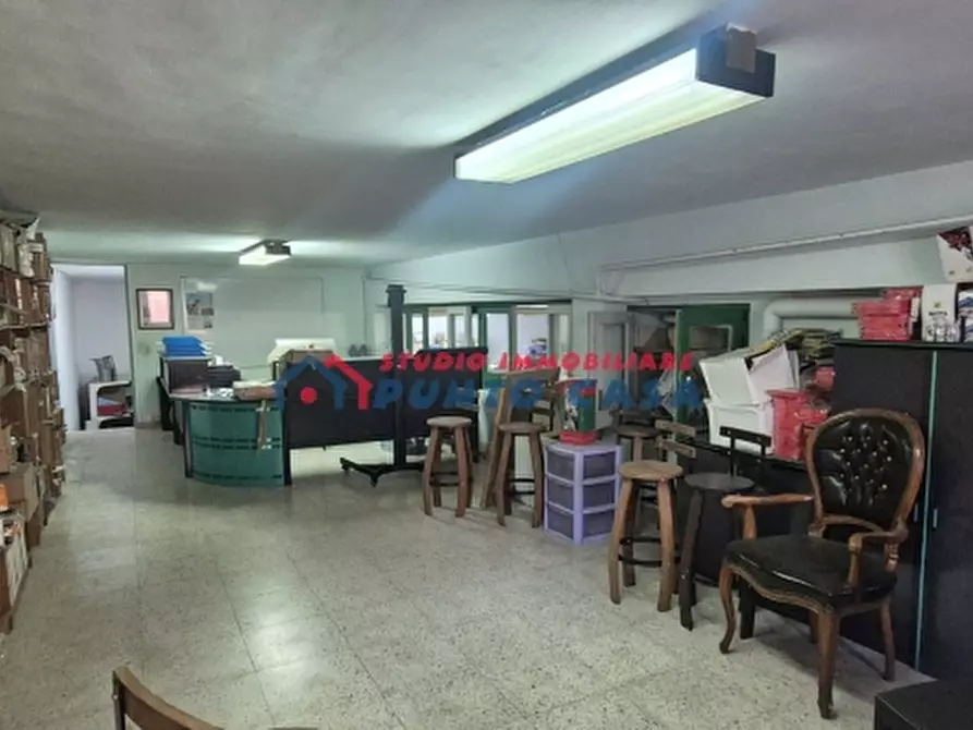 Immagine 16 di Locale commerciale in vendita  in Via Sicilia a Erice