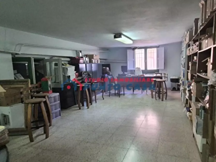 Immagine 20 di Locale commerciale in vendita  in Via Sicilia a Erice